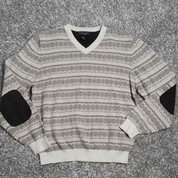 Roundtree & Yorke Other - Elbow Patches O'Houlihan Sweater